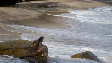 Woman Swept Off Rock By Indian Ocean Wave, Tangalle, Sri Lanka